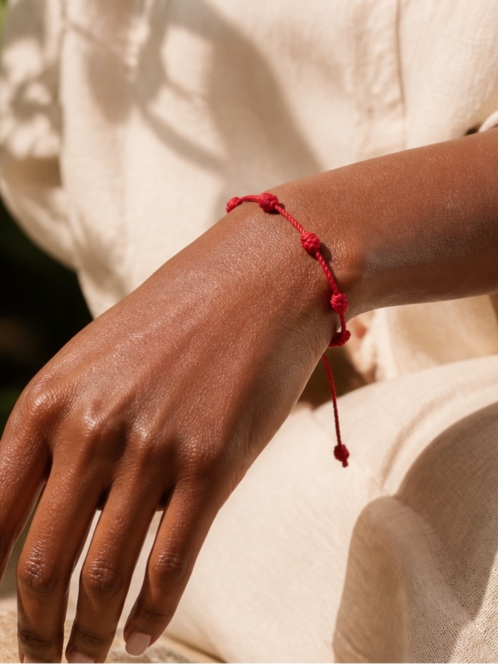 7 Knot Protection String Bracelet - Picture 3 of 3